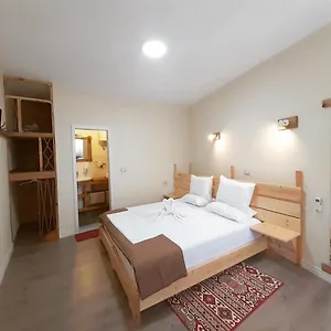 At Pikotiko's - For Rent Maison d'hôtes Korce
